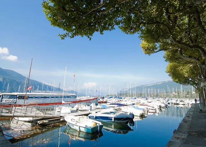 L'iroko The Originals Hotel Aix-les-Bains